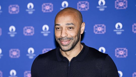 Vídeo: Thierry Henry ri-se do novo nome da Ligue 1