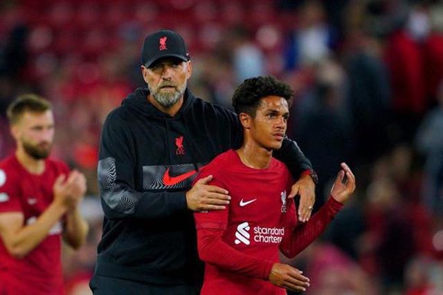 Fábio Carvalho fala da relação com Klopp e deixa garantia para a próxima época