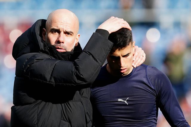 Guardiola não fecha a porta a João Cancelo
