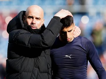 Guardiola não fecha a porta a João Cancelo