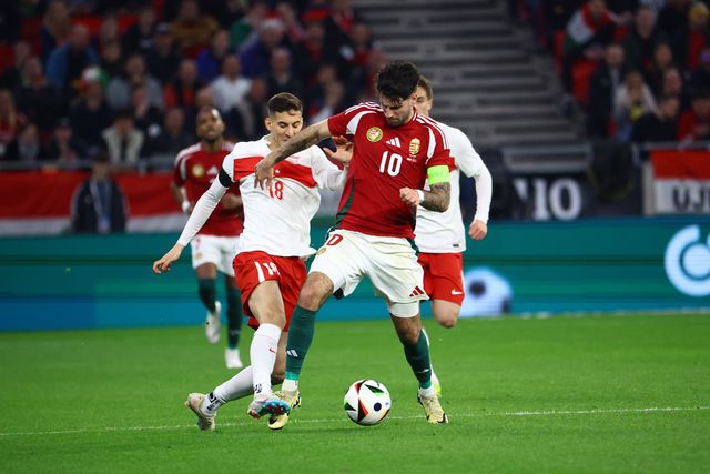 Kokçu titular na derrota da Turquia, adversária de Portugal no Euro