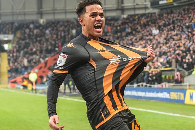 Fábio Carvalho: «Estou feliz e a jogar, o Hull City não foi um passo atrás»