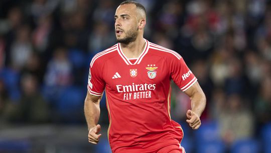 Arthur Cabral partiu com a chave do ataque do Benfica