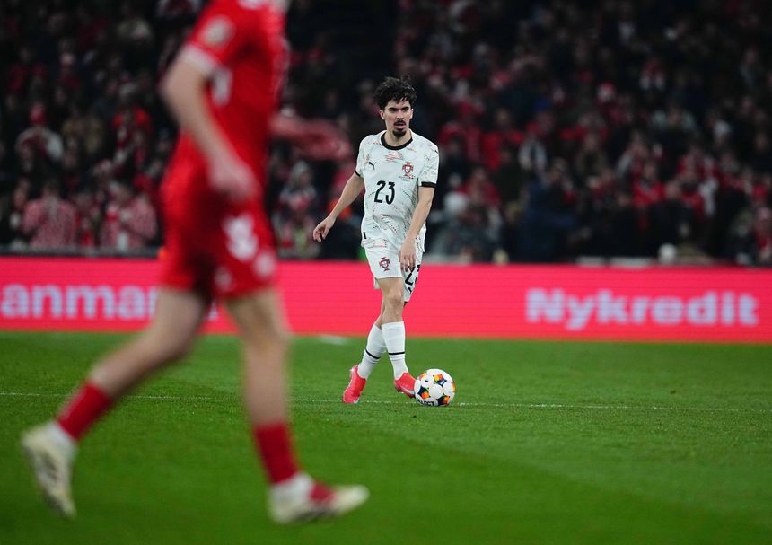 Vitinha organiza o jogo português em Copenhaga, diante da Dinamarca