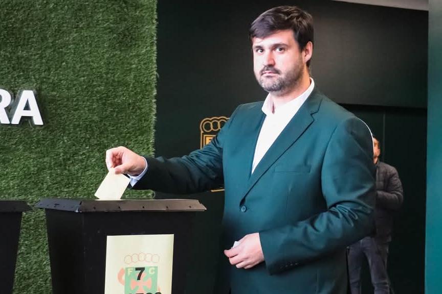 Rui Abreu a votar