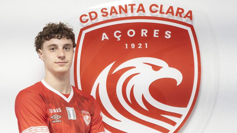 Santa Clara segura jovem promessa