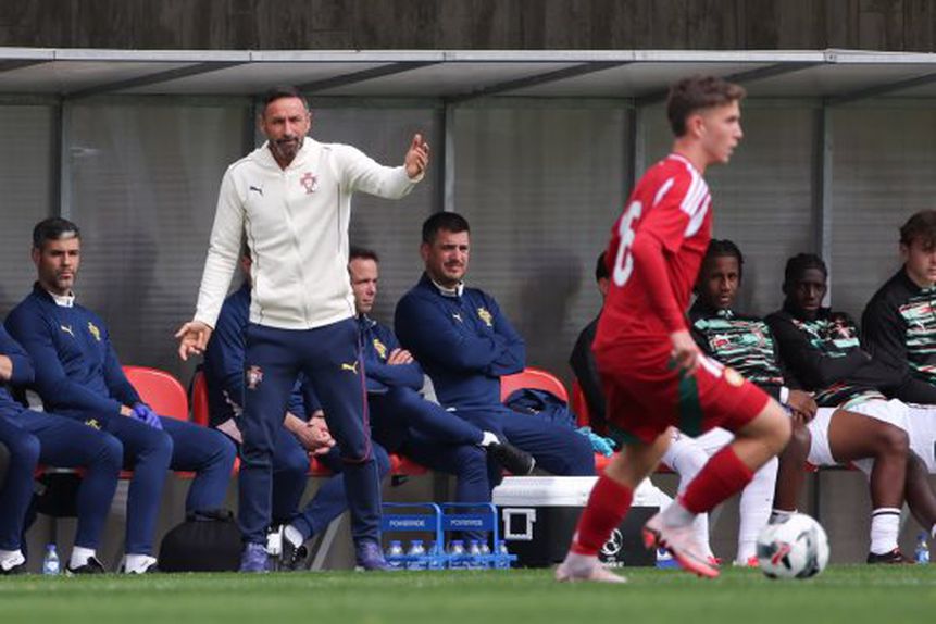 Turma de Bino Maçães continua em grande (FPF)