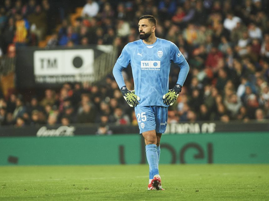 Mamardashvili em ação pelo Valência