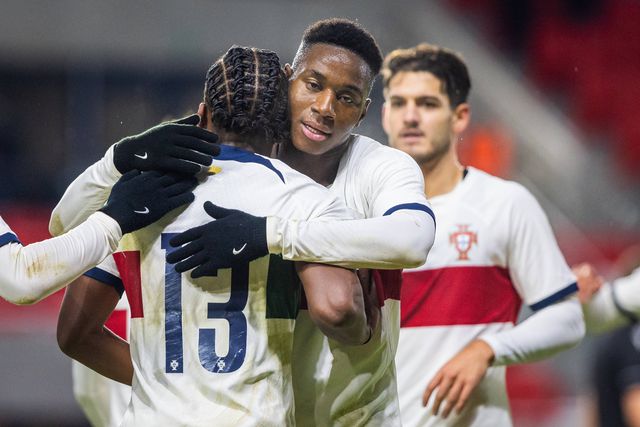 Dário Essugo dispensado dos sub-21 por ter sido contratado pelo Chelsea