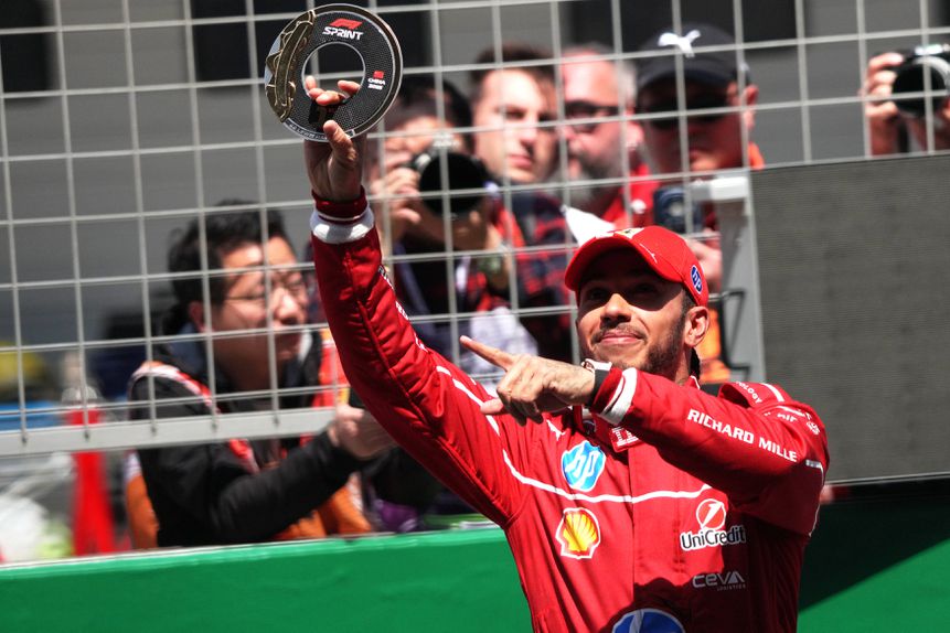 Lewis Hamilton venceu sprint em Xangai
