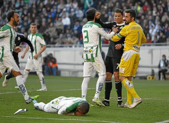 «Disseram-me que não podia criticar Real Madrid ou Ronaldo»