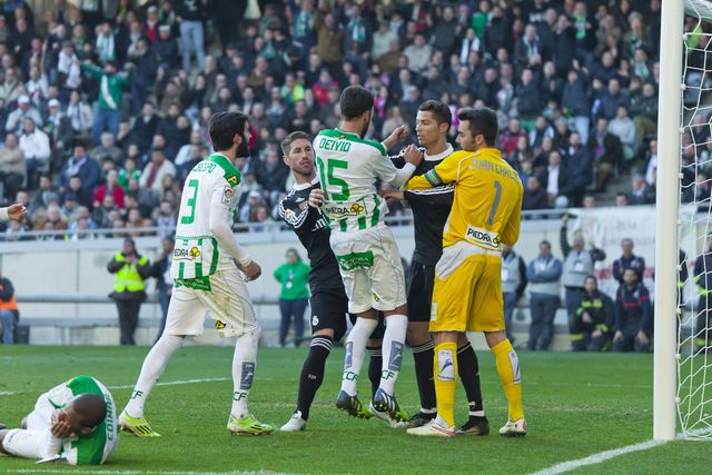 «Disseram-me que não podia criticar Real Madrid ou Ronaldo»