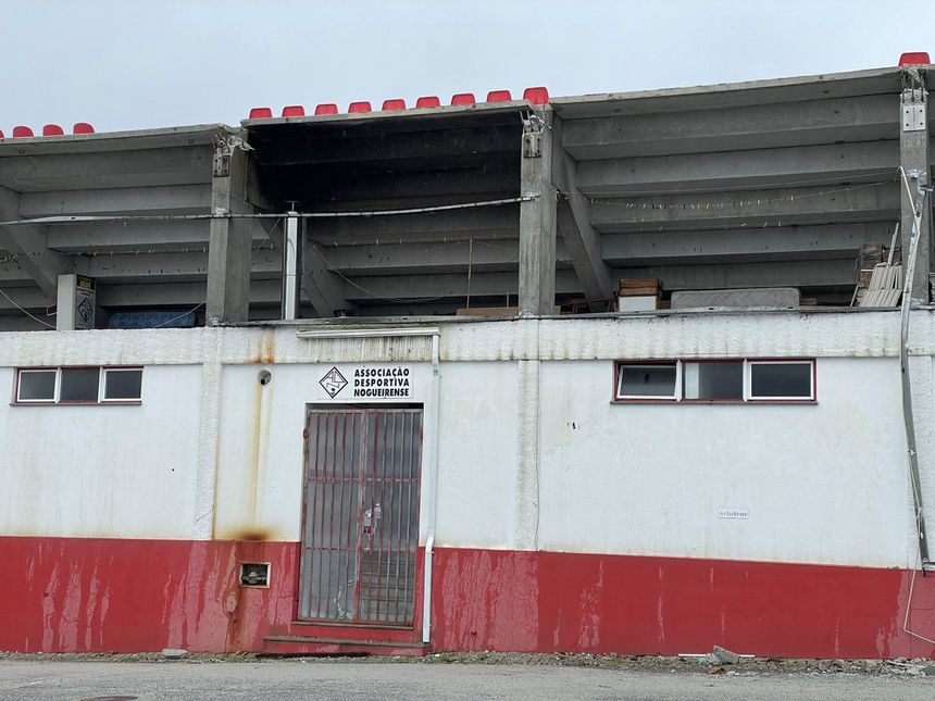 Estádio onde joga o Nogueirense assolado pela depressão Martinho