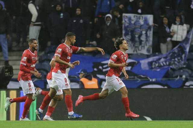 Gabriel Silva tem sido um dos grandes destaques do Santa Clara e está na lista de potenciais reforços do SC Braga