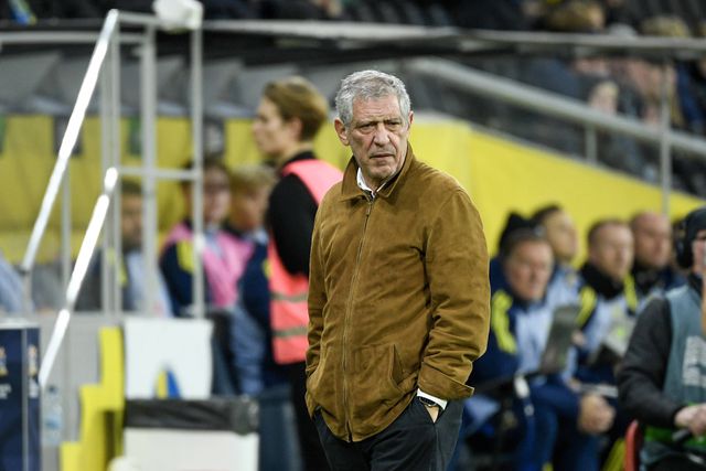 Fernando Santos na porta de saída do Azerbaijão: «Não precisamos de um futebol tão cobarde»