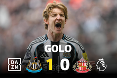 Que desastre! Erro na saída de bola dá vantagem ao Newcastle no dérbi