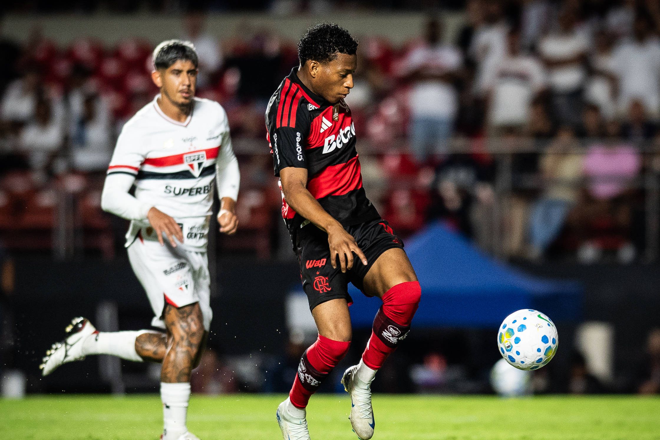 Gonzalo Plata perdeu espaço com Leonardo Jardim