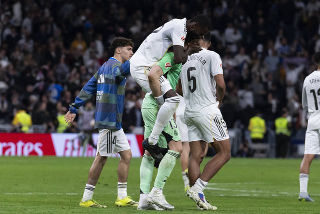 Cinco golos num dérbi de loucos no Santiago Bernabéu (resumo)