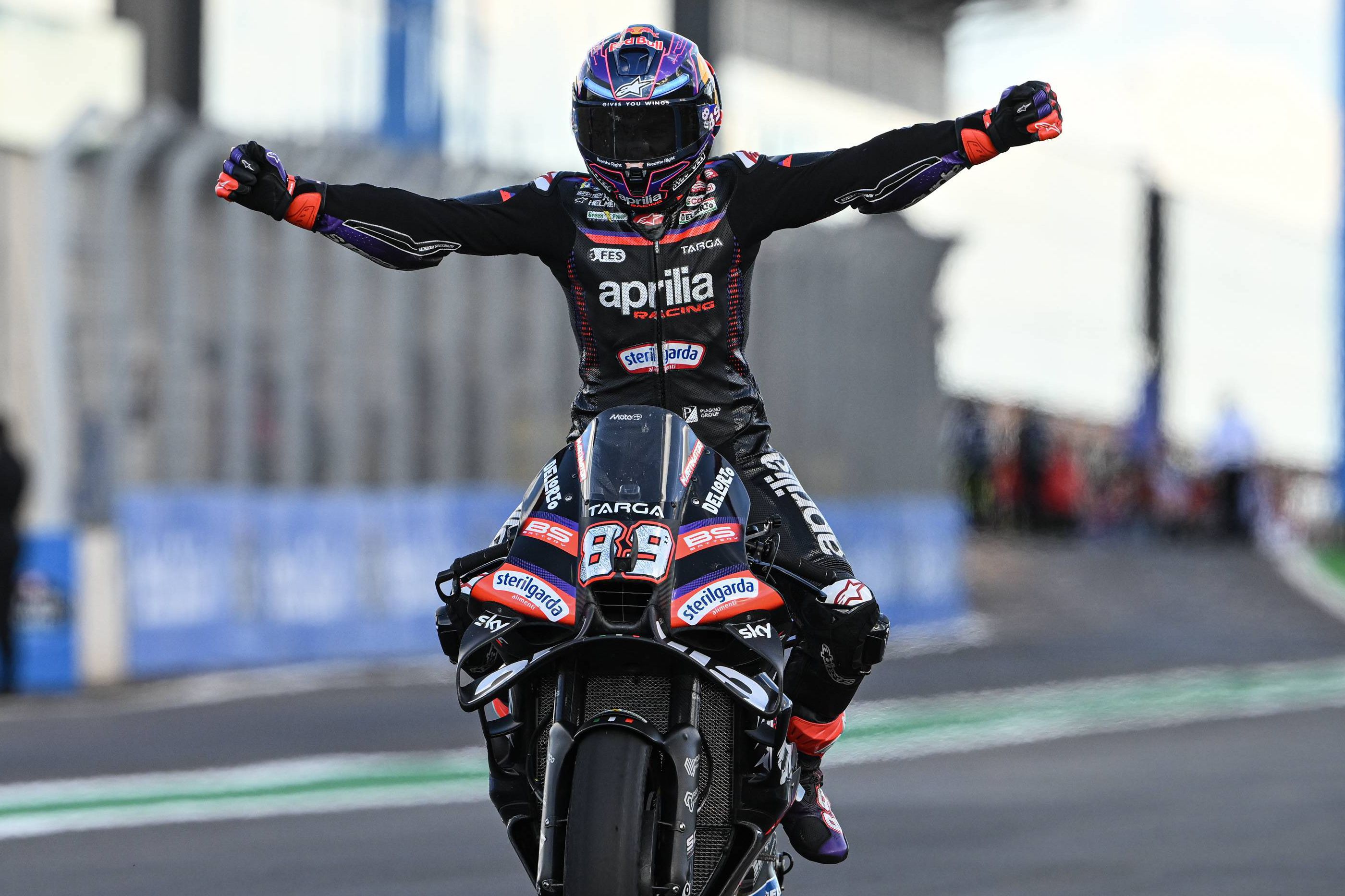 Espanhol Jorge Martín celebra o regresso ao pódio 489 dias depois de se ter sagrado campeão do Mundo. IMAGO