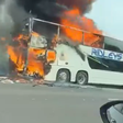 Autocarro de adeptos do Man. City incendiou-se a caminho de Wembley (vídeo)