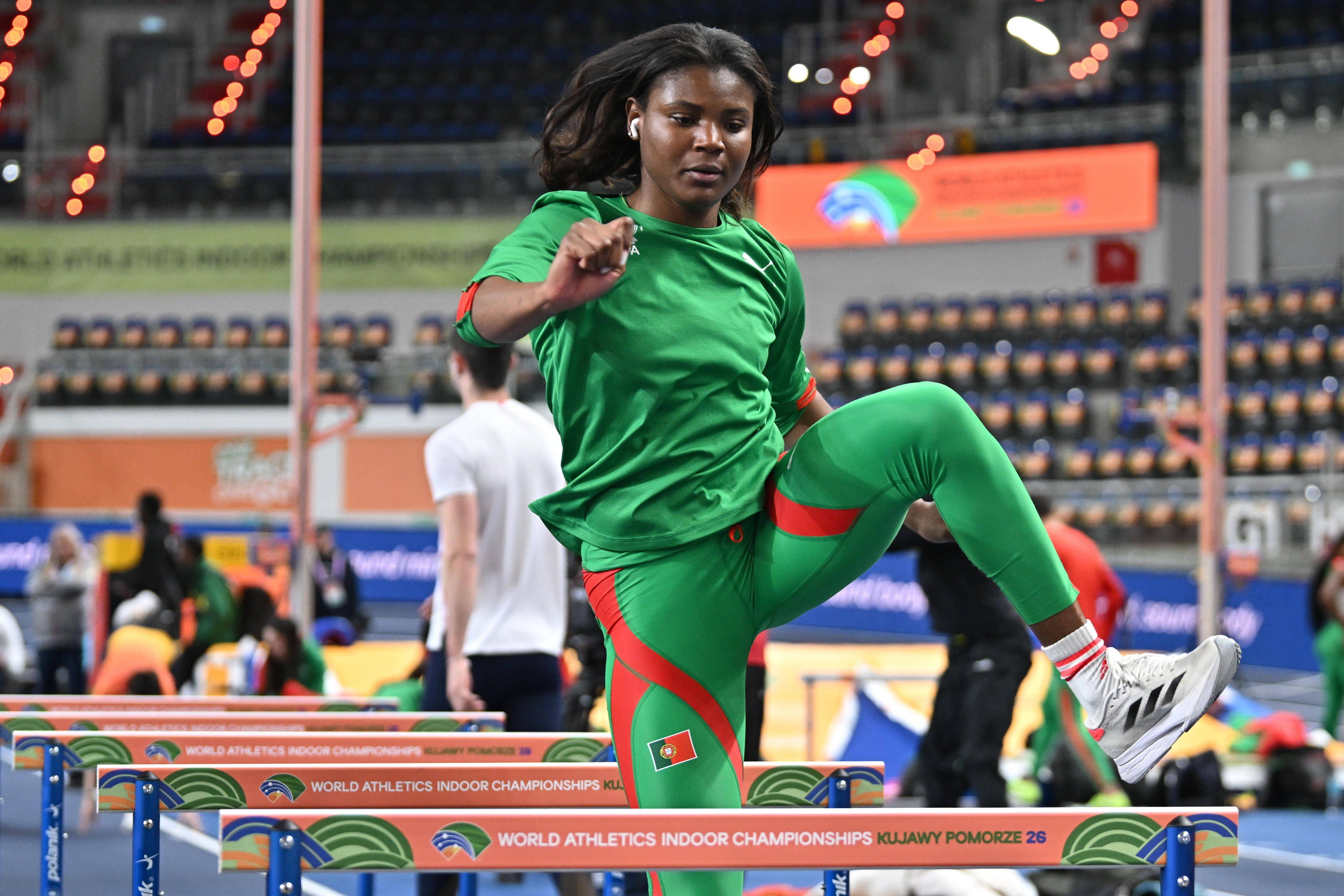 Agate de Sousa campeã do Mundo de salto em comprimento nos Mundiais de pista curta - Foto: IMAGO