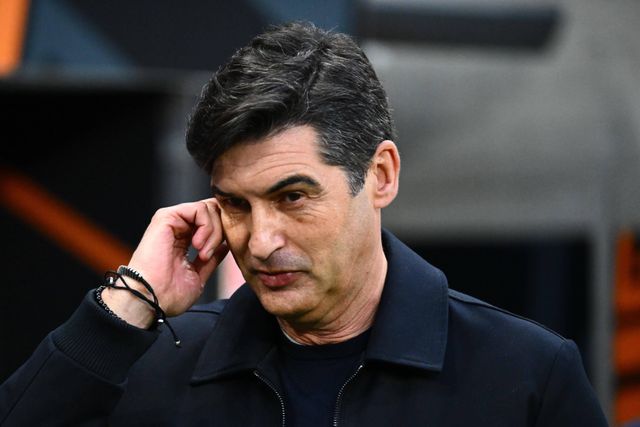 Paulo Fonseca frustrado com a derrota caseira do Lyon ante o Mónaco