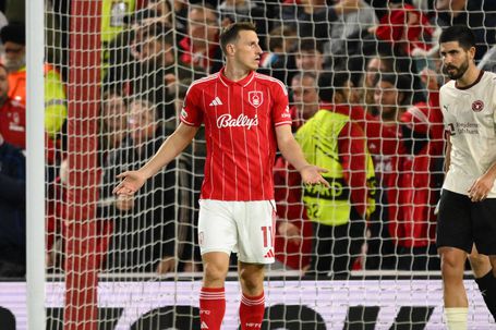 Wood jogou 15 minutos pelo Forest na Europa e marcou ao Midtjylland