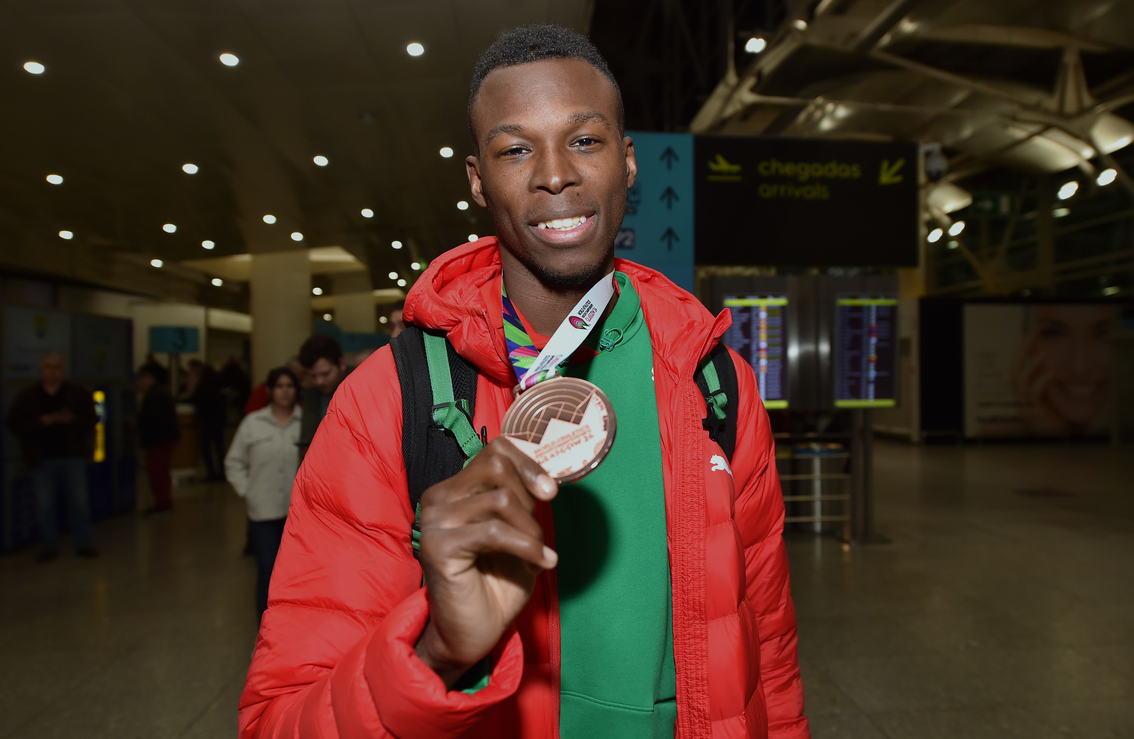 Tiago Pereira venceu a medalha de bronze no triplo salto em Glasgow, em 2024 - Foto: A BOLA/Miguel Nunes