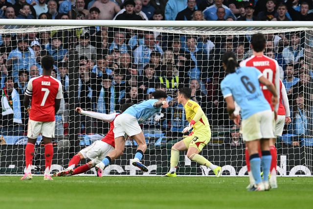 VÍDEO: frango de Kepa e precisão de Matheus Nunes dão dois golos a O'Reilly na final