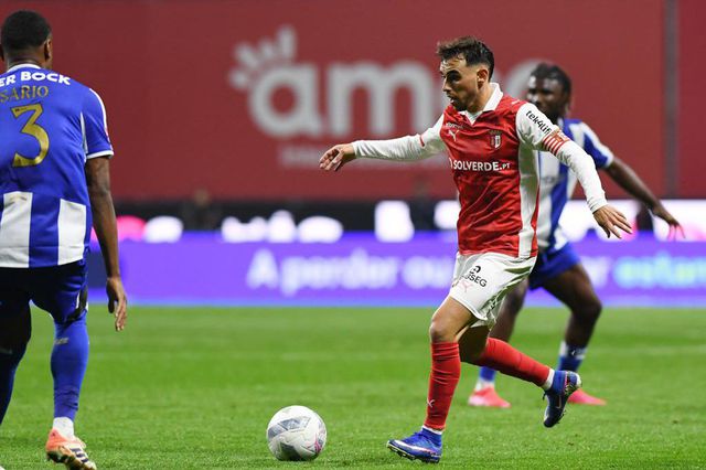 Camisola 21 dos guerreiros do Minho lamentou os erros que ditaram o desaire diante dos azuis e brancos - Foto: Rogério Ferreira/Kapta+