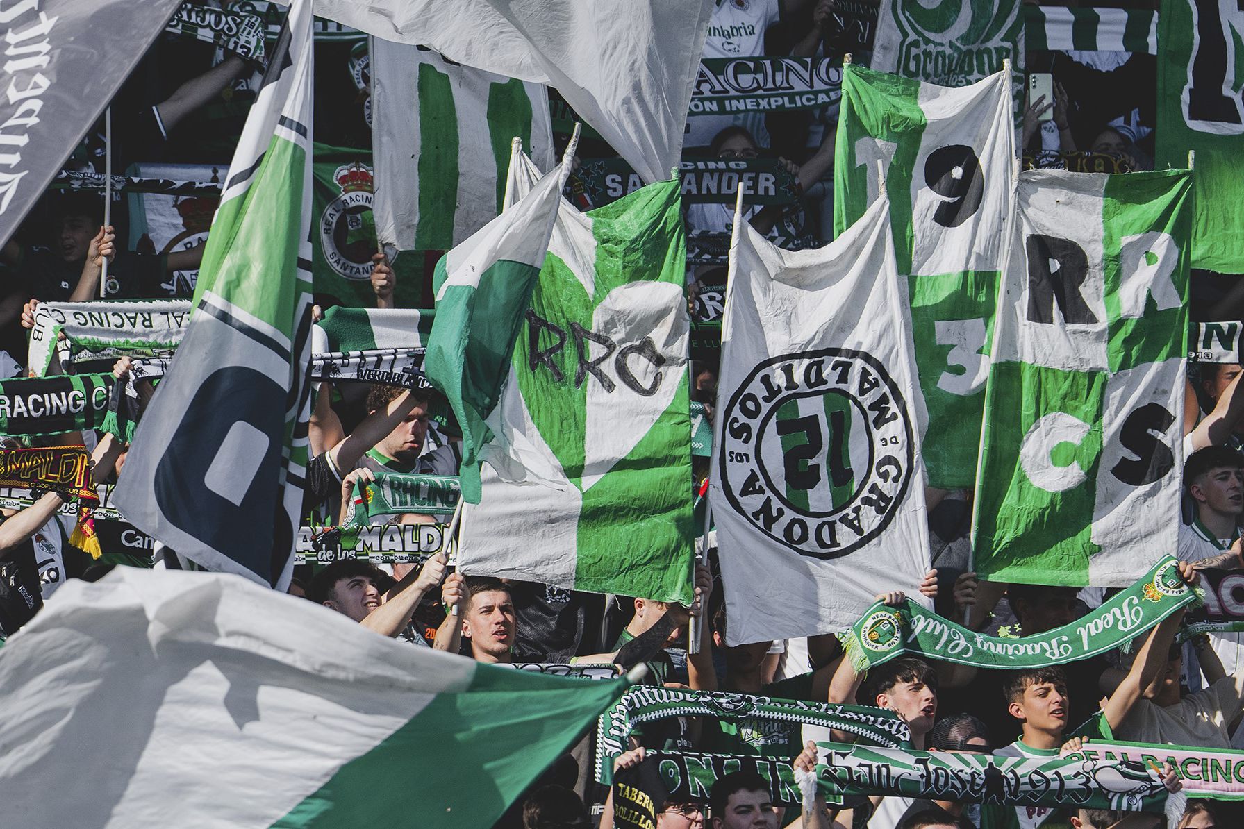 Adeptos do Racing - Foto: Racing/X