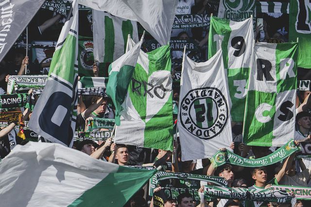 Adeptos do Racing - Foto: Racing/X