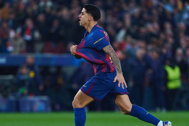 João Cancelo assistiu o golo da vitória do Barcelona ao Rayo