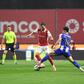 Grillitsch foge a Gabri Veiga no jogo entre o SC Braga e o FC Porto - Foto: Rogério Ferreira/Kapta+