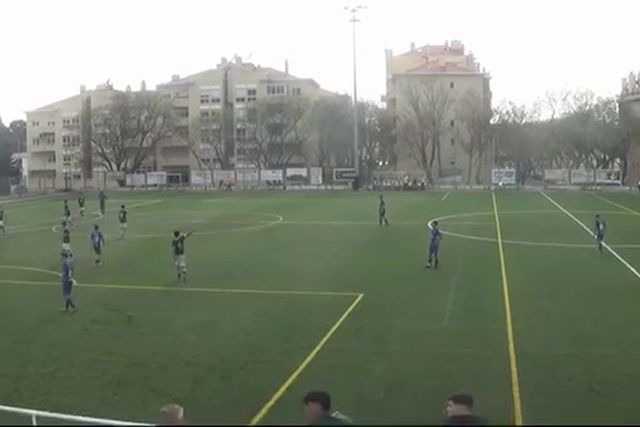 Agressão na bancada em jogo de sub-19 em Cascais (vídeo)