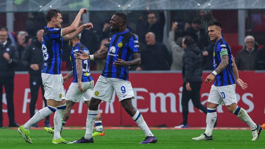 Inter bate Milan e é campeão de Itália!