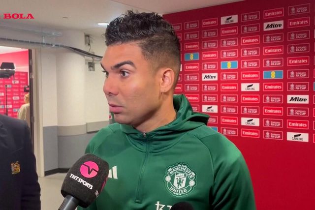 Casemiro fala de pânico na equipa do Manchester United