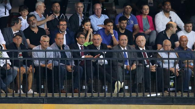 Rui Costa também visado pelos adeptos do Benfica em Faro