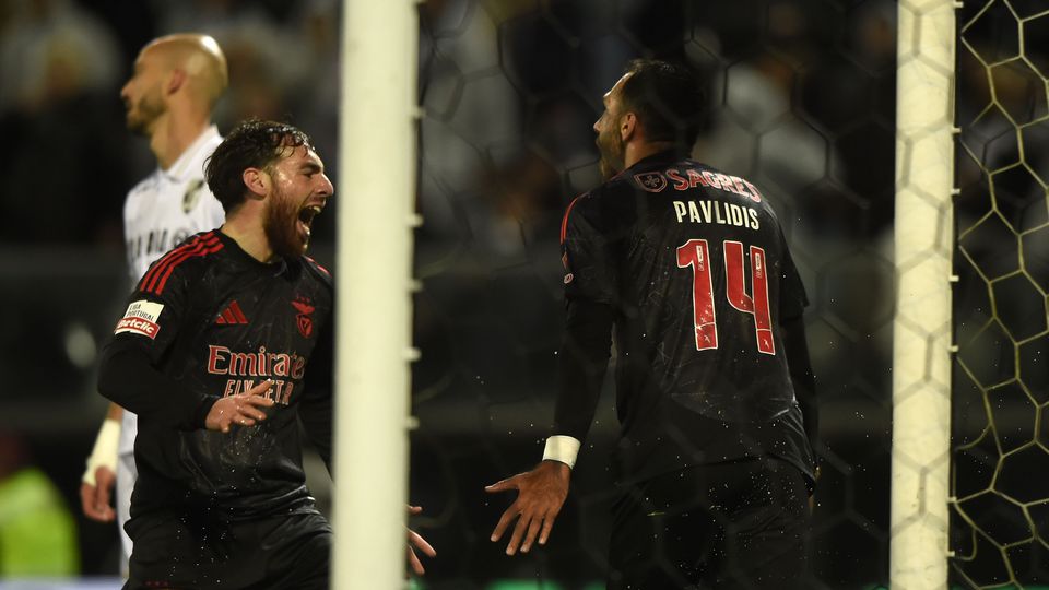 Pavlidis marcou o primeiro golo do Benfica na vitória dos encarnados em Guimarães