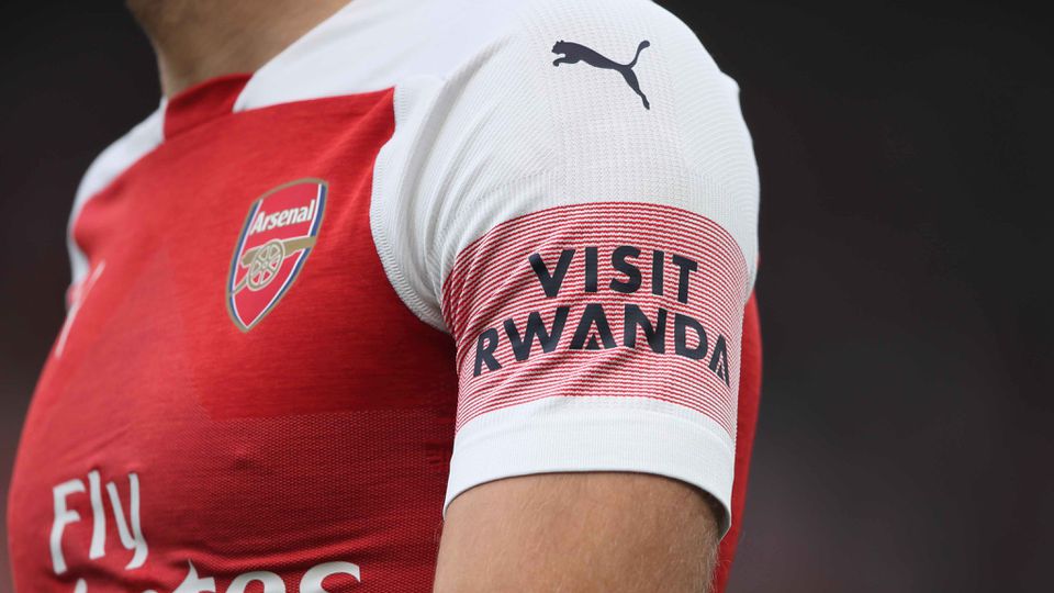 Por que é que fãs do Arsenal iniciaram a campanha «Visit Tottenham»?