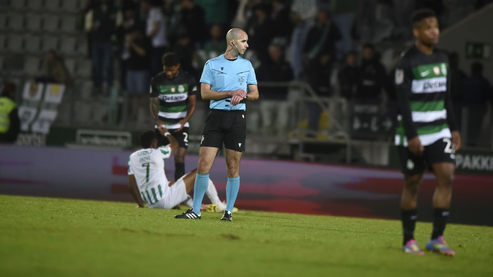 Hélder Carvalho foi o árbitro do Rio Ave-Sporting da Taça de Portugal (Grafislab)