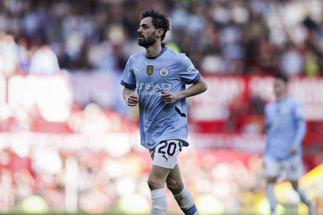 Bernardo Silva a representar o Man. City no dérbi de Manchester