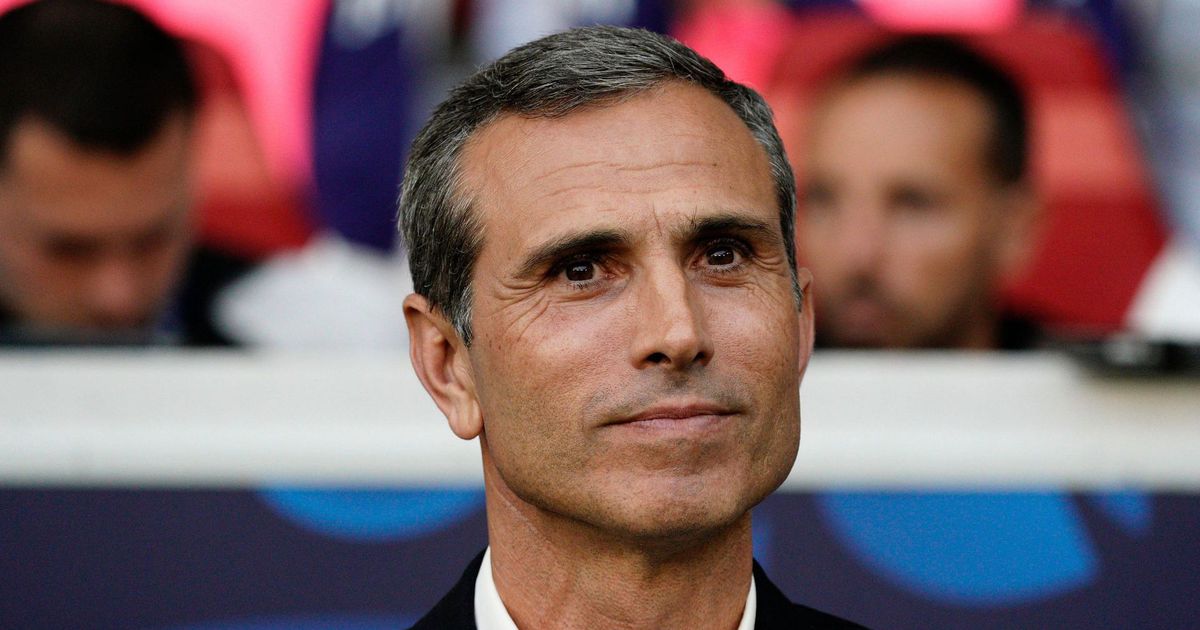 «Começou a ameaçar-me...»: Pauleta lembra conversa com treinador