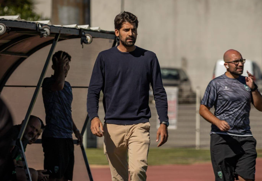 Rajiv Aguiar Manshukhlal, treinador português de 28 anos - Foto: D. R.
