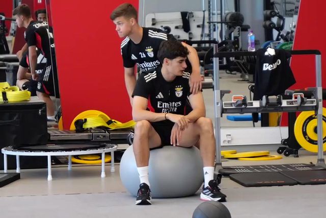 Benfica de prego a fundo no Seixal