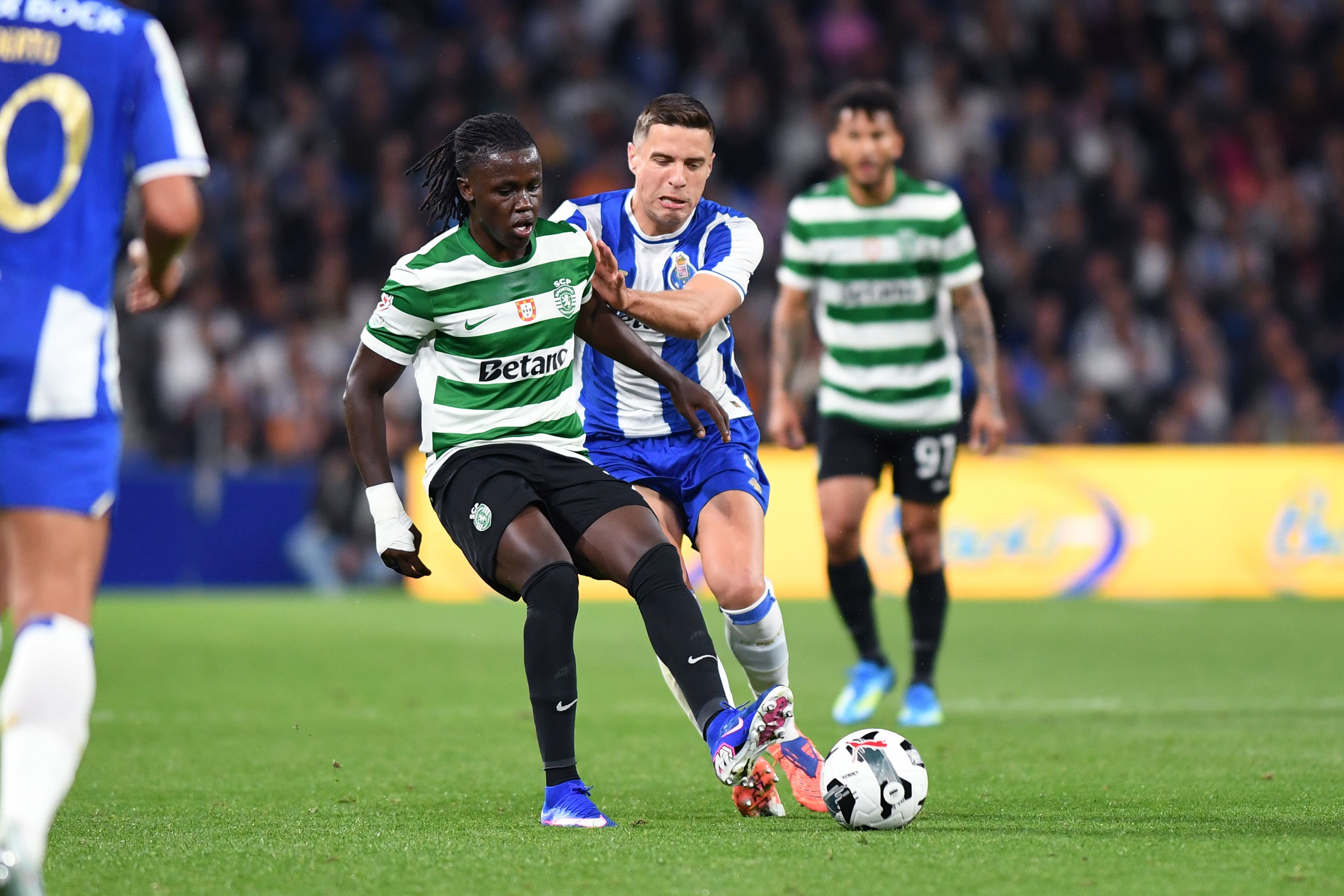 Quase cinco meses depois, Quenda regressou ao onze inicial. Foto: Rogério Ferreira/Kapta+ (FC Porto-Sporting)