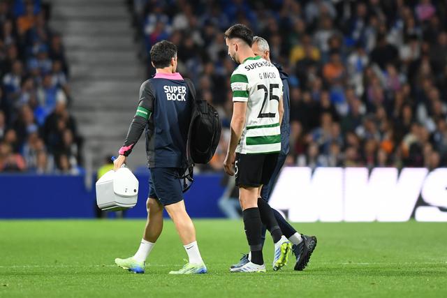 Gonçalo Inácio saiu lesionado do encontro frente ao FC Porto, aos 10'. Foto: Rogério Ferreira/Kapta+ (FC Porto-Sporting)