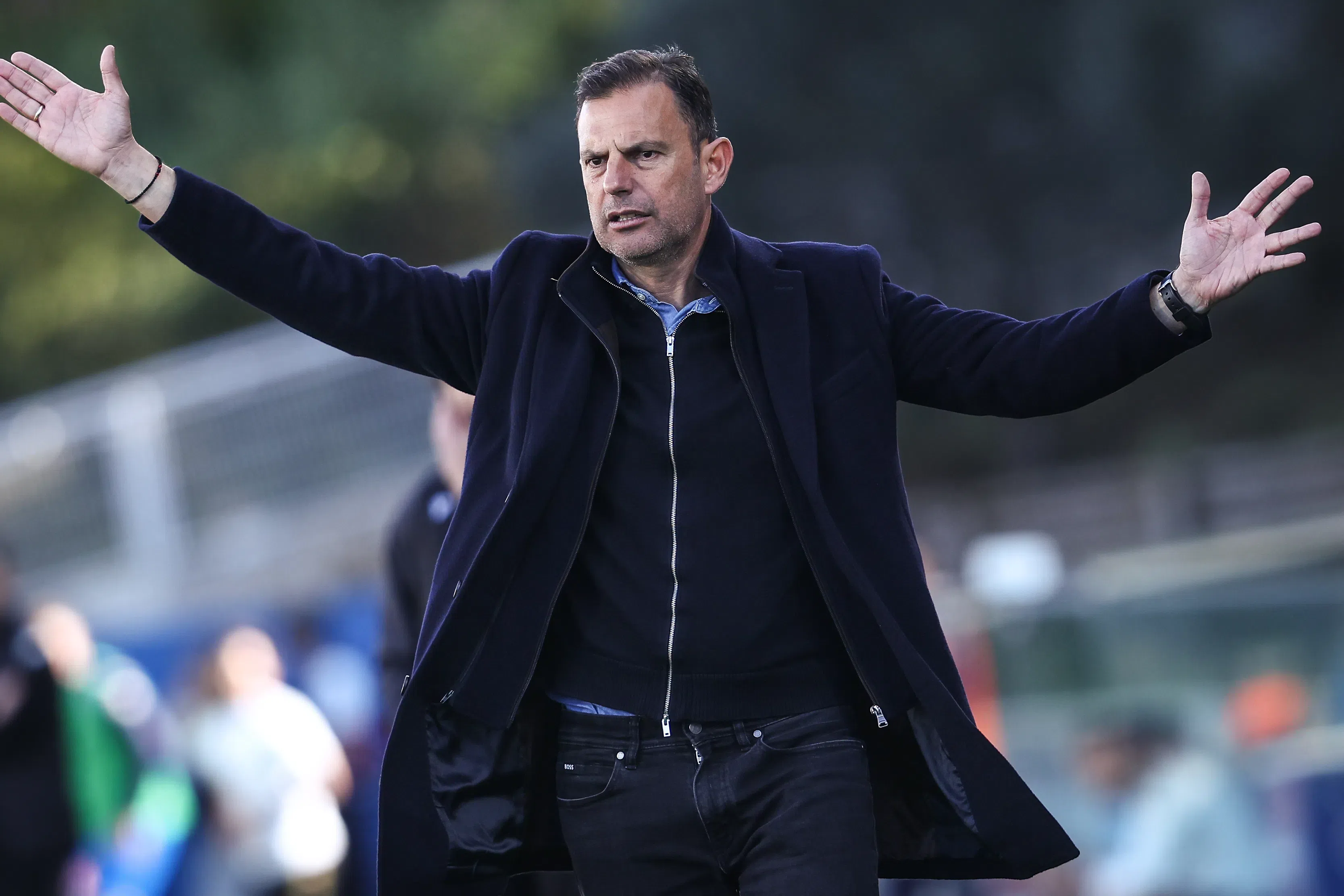 Sotiris Silaidopoulos tem mais um ano de contrato - Foto: LUSA