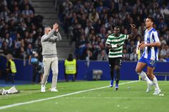 Rui Borges aplaude ação ofensiva do Sporting. Foto: Rogério Ferreira/Kapta+ (FC Porto-Sporting)