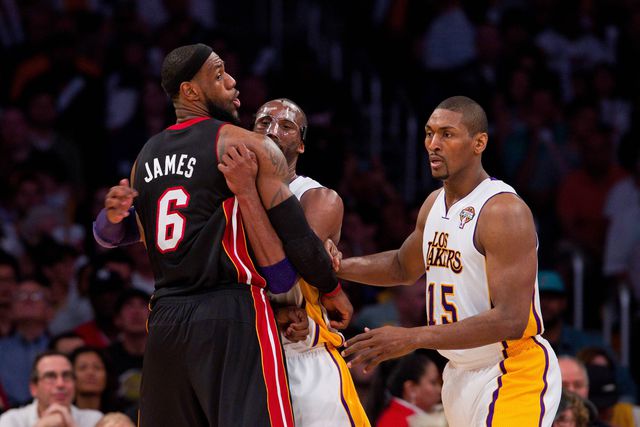 Polémico jogador da NBA confessa: «Bebia conhaque nos intervalos»